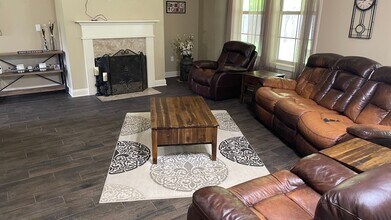 1113 Bear Creek in Haughton, LA - Building Photo - Building Photo
