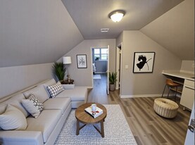 1719 W Craig Pl in San Antonio, TX - Building Photo