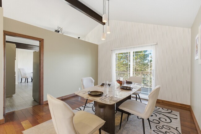 8682 Alpen Cir in Cottonwood Heights, UT - Building Photo - Building Photo