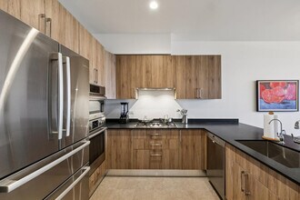 7180 E Kierland Blvd in Scottsdale, AZ - Building Photo - Building Photo