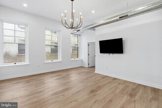 203 S 13th St in Philadelphia, PA - Building Photo - Building Photo