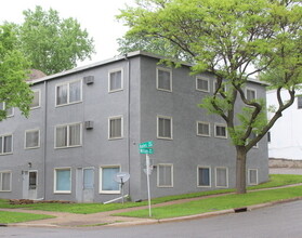 224 Bates Ave in St. Paul, MN - Building Photo - Building Photo