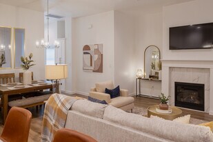 Hatton Place Townhomes in Lubbock, TX - Building Photo