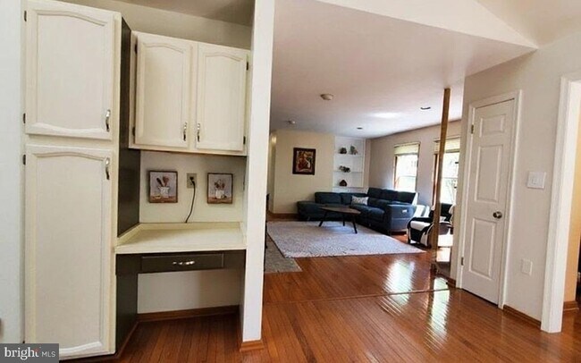 4227 Purple Twilight Way in Ellicott City, MD - Foto de edificio - Building Photo