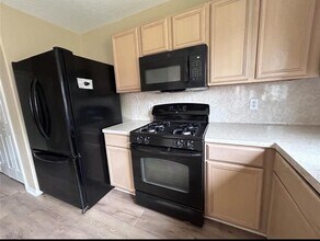 21014 Fox Walk Trail in Humble, TX - Foto de edificio - Building Photo