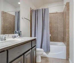 250 Barrington Ln in Lewisville, TX - Building Photo - Building Photo