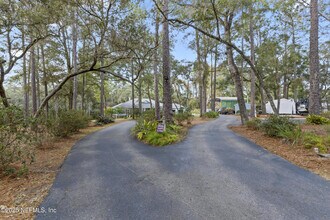 1326 Chatauqua Way in Keystone Heights, FL - Building Photo - Building Photo