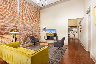 30 Baronne St-Unit -ID1267004P in New Orleans, LA - Building Photo - Building Photo