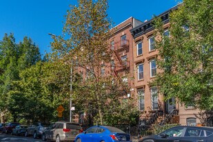 105 Lefferts Pl in Brooklyn, NY - Building Photo