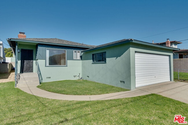 property at 431 W Acacia Ave