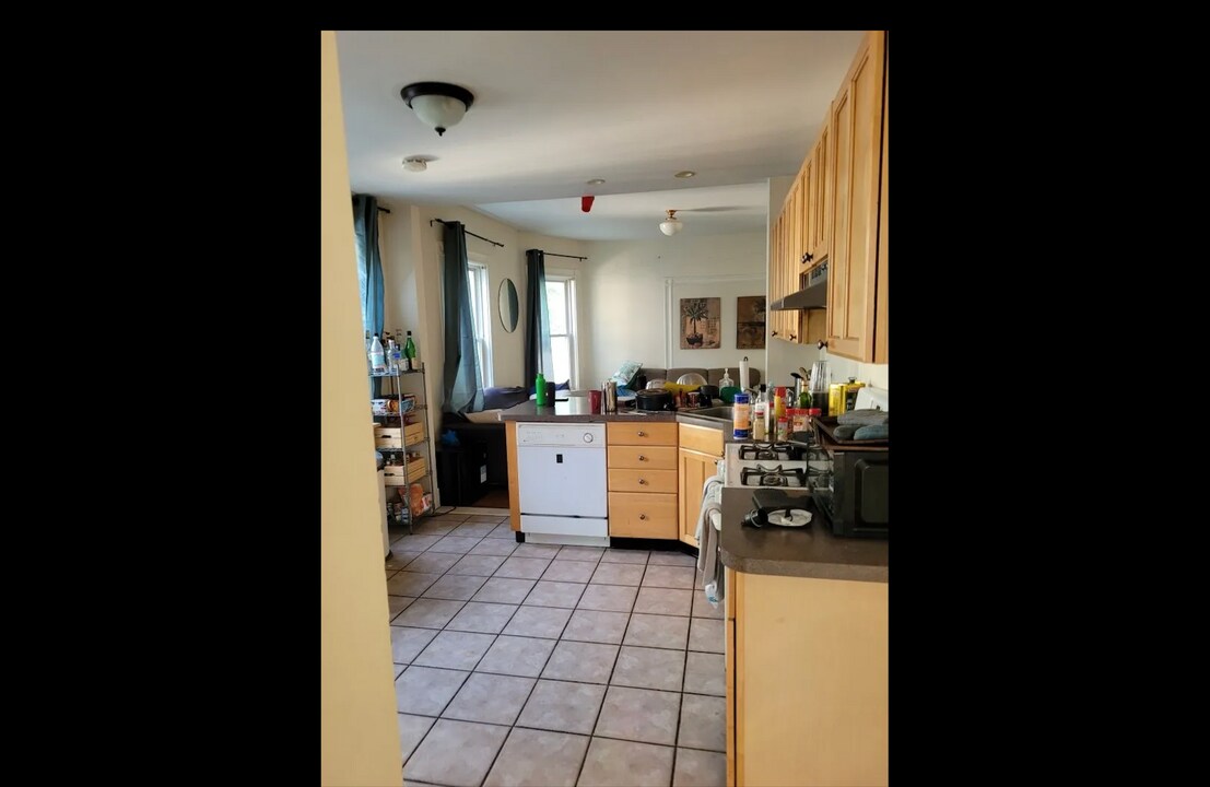 12 Cutter Ave in Somerville, MA - Building Photo