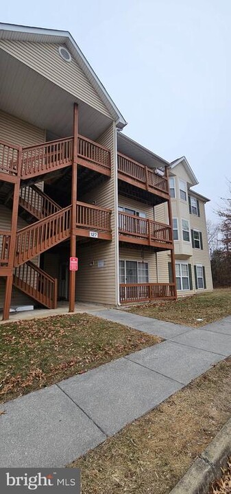 127 Brookland Terrace in Winchester, VA - Building Photo