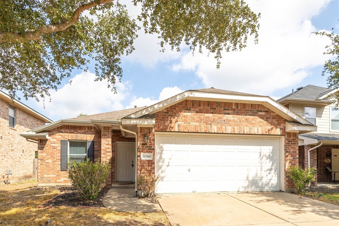 20006 Windcroft Hollow Ln in Katy, TX - Building Photo