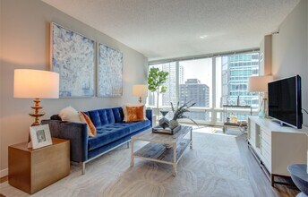 355 E Grand Ave, Unit 3805 in Chicago, IL - Building Photo - Building Photo