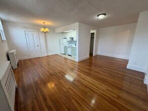 28 Mount Vernon St, Unit 600 in Boston, MA - Building Photo - Building Photo