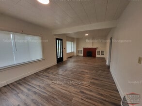 283 4th St in Idaho Falls, ID - Building Photo - Building Photo
