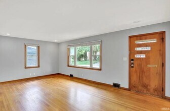 905 S Henderson St in Bloomington, IN - Building Photo - Building Photo