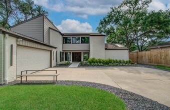 1607 Big Lake Dr in Houston, TX - Building Photo - Building Photo