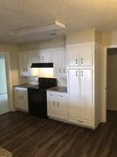 9800 Dollarway Rd in White Hall, AR - Building Photo - Building Photo