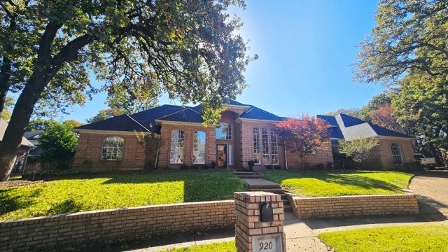 property at 920 Cat Hollow Ct