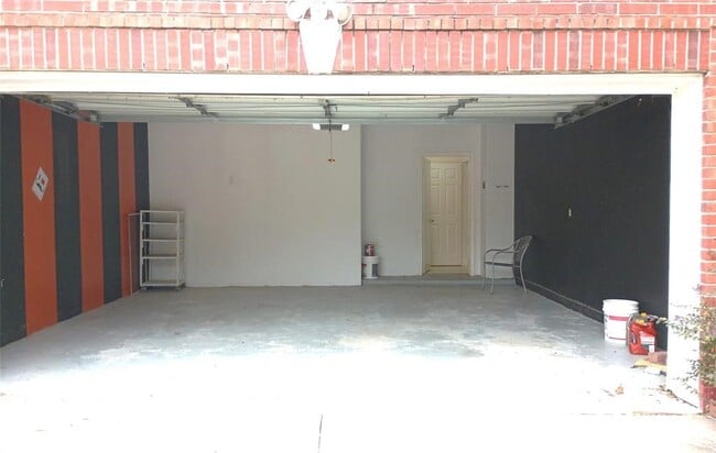 property at 14810 Horse Creek Ln