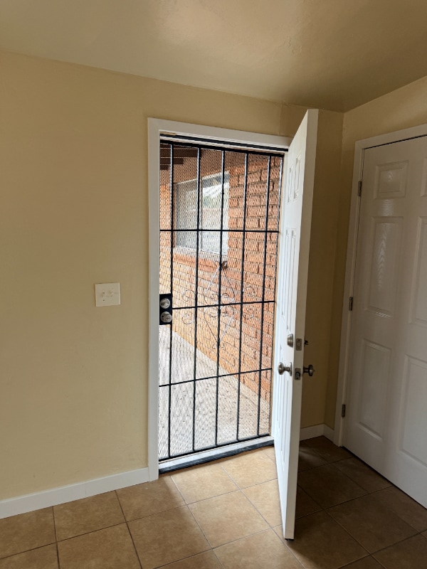 755 E Holaway Dr in Tucson, AZ - Building Photo - Building Photo