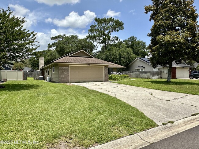3288 Deerfield Pointe Dr in Orange Park, FL - Building Photo - Building Photo