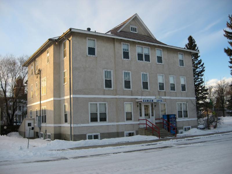 Sheridan Apartments in Stephen, MN - Foto de edificio