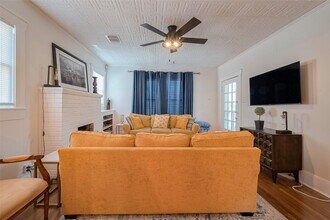 705 W Main St in Houston, TX - Building Photo - Building Photo