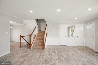 3648 McDowell Ct in Dumfries, VA - Foto de edificio - Building Photo