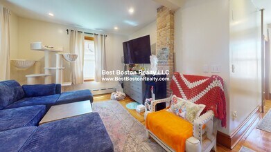 18 Nashua St, Unit 2 in Somerville, MA - Building Photo - Building Photo