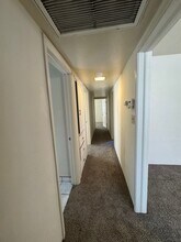 25 Columbus St in Bakersfield, CA - Foto de edificio - Building Photo
