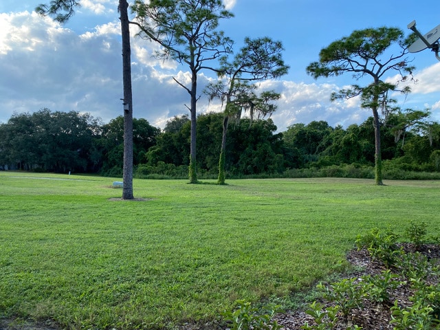 property at 830 Pinewood Ct