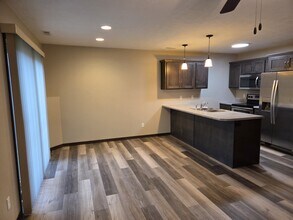 9509 W Gert St in Sioux Falls, SD - Building Photo - Building Photo