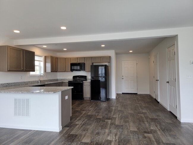 169 Robert Cir in Lebanon, PA - Building Photo - Building Photo