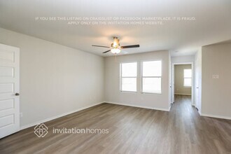 10927 Heliosphere Wy in Cut And Shoot, TX - Building Photo - Building Photo
