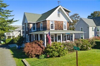 123 Prospect Ave in Guilford, CT - Building Photo - Building Photo