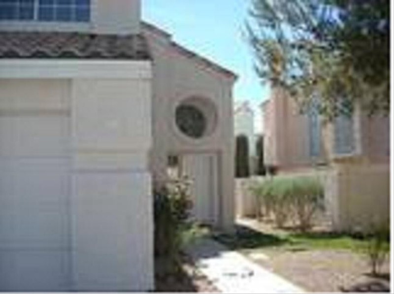 2117 Rockrose Cir in Henderson, NV - Foto de edificio