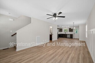 174 Oak St in Clarksville, TN - Building Photo - Building Photo