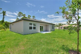 3584 Laslo Ave in North Port, FL - Building Photo - Building Photo