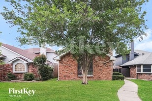 2026 Greenview Dr in Carrollton, TX - Building Photo