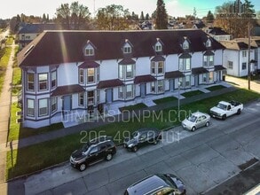 Miranda Apartments in Tacoma, WA - Foto de edificio - Interior Photo