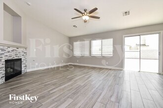 5312 N Regena Rose St in North Las Vegas, NV - Building Photo - Building Photo