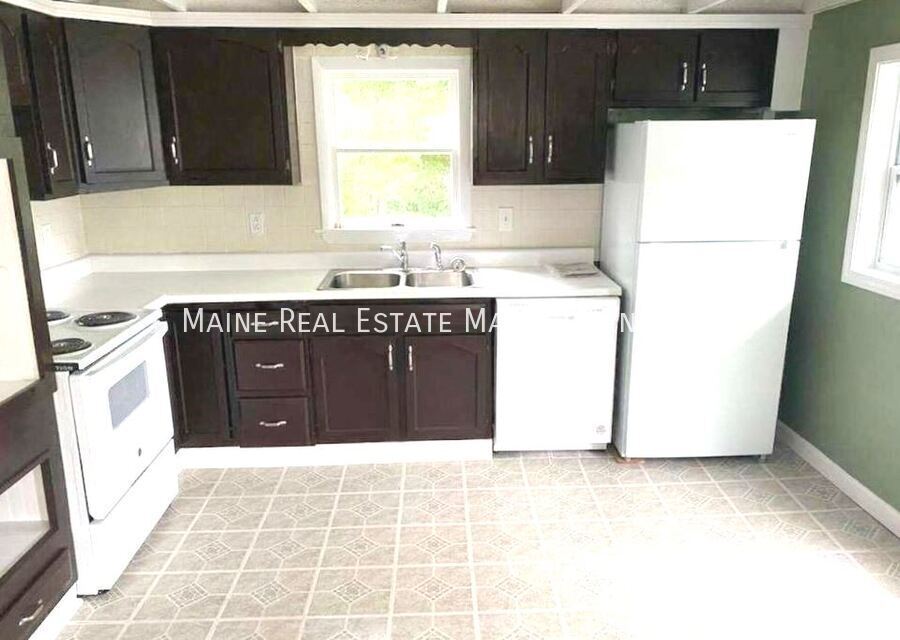 34 6th St in Old Town, ME - Building Photo