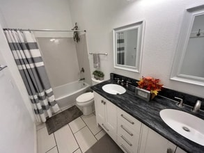 54 Villa St in Salinas, CA - Building Photo - Building Photo