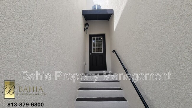 3633 W Everett Ave in Tampa, FL - Building Photo - Building Photo