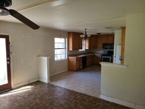 3240 Indio St in Fort Worth, TX - Building Photo - Building Photo