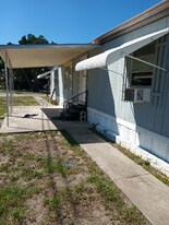 4345 Kibler Ln in Holiday, FL - Building Photo