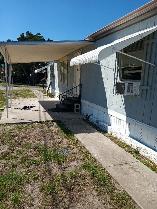 4345 Kibler Ln in Holiday, FL - Building Photo