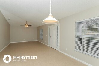 8125 105th Ct in Vero Beach, FL - Foto de edificio - Building Photo